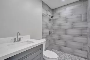 2614 W 65th St, Hialeah, FL 33016 - Photo 26