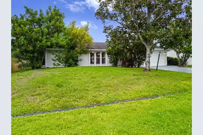 461 SW Meadow Ter, Port Saint Lucie, FL 34984 - Photo 2