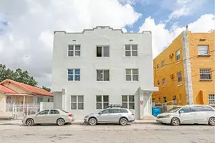 1051 NW 2nd St, Miami, FL 33128 - Photo 2