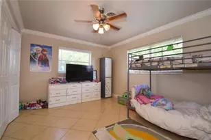 301 SE 12th St, Deerfield Beach, FL 33441 - Photo 16