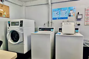 118 NW Royal Park Dr Unit, Oakland Park, FL 33309 - Photo 16