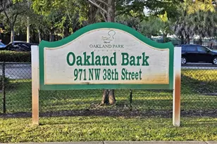 118 NW Royal Park Dr Unit, Oakland Park, FL 33309 - Photo 28
