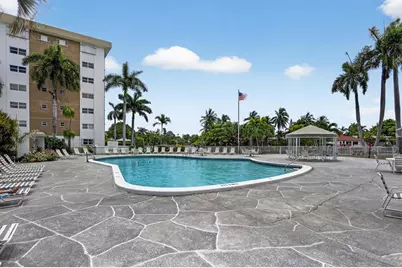 3050 NE 16th Avenue, Unit #107, Oakland Park, FL 33334 - Photo 30