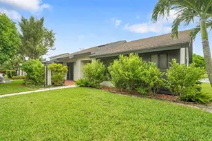 468 Long Bow Ct, Royal Palm Beach, FL 33411 - Photo 2