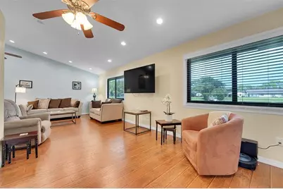 468  Long Bow Ct, Unit #468, Royal Palm Beach, FL 33411 - Photo 8