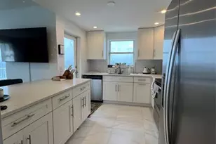 1200 Hibiscus Ave, Pompano Beach, FL 33062 - Photo 12