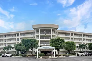 535 Oaks Dr, Pompano Beach, FL 33069 - Photo 2