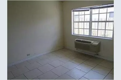 724  Truman, Lake Worth Beach, FL 33460 - Photo 2
