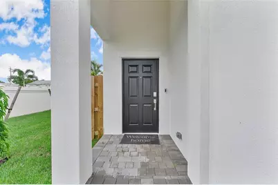 4973  Oakmont Drive, Dania Beach, FL 33312 - Photo 4