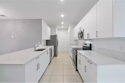 4973  Oakmont Drive, Dania Beach, FL 33312 - Photo 6