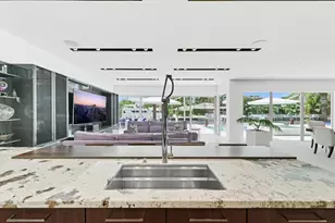 14 N Isla Bahia Dr, Fort Lauderdale, FL 33316 - Photo 16