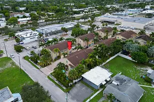 1251 NE 32nd St, Oakland Park, FL 33334 - Photo 52