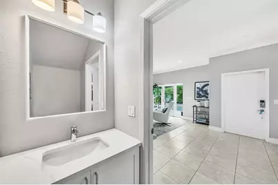 1251 NE 32nd St, Oakland Park, FL 33334 - Photo 24