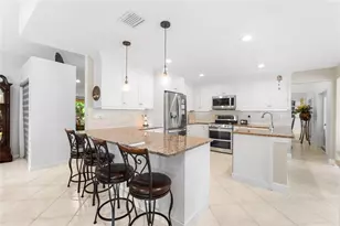 7604 Lexington Ln, Parkland, FL 33067 - Photo 6