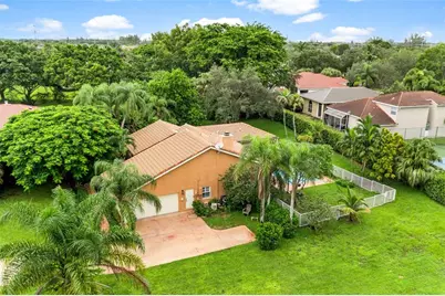 7604  Lexington Ln, Parkland, FL 33067 - Photo 54