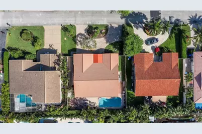 3250  Spanish River Dr, Pompano Beach, FL 33062 - Photo 40