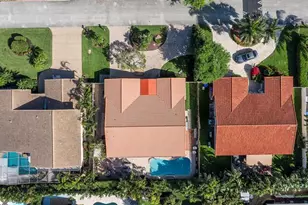 3250 Spanish River Dr, Pompano Beach, FL 33062 - Photo 40