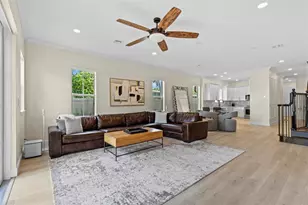 1121 NE 14th Ave, Fort Lauderdale, FL 33304 - Photo 2