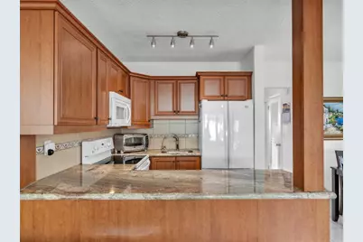 1000 SW 10th Ave, Unit #P4, Hallandale Beach, FL 33009 - Photo 8