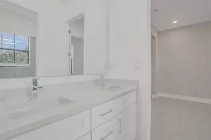 8504 NW 37th Ct, Pembroke Pines, FL 33024 - Photo 22