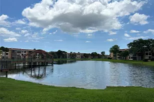 6123 Coral Lake Dr, Pompano Beach, FL 33063 - Photo 18