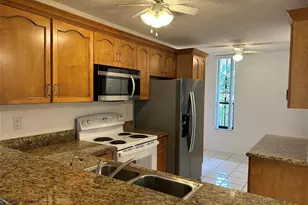 6123 Coral Lake Dr, Pompano Beach, FL 33063 - Photo 2