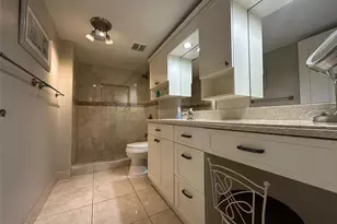 17801 N Bay Rd, Sunny Isles Beach, FL 33160 - Photo 24