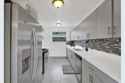 7021  Park St, Hollywood, FL 33024 - Photo 4