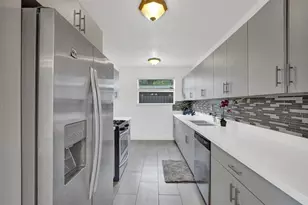 7021 Park St, Hollywood, FL 33024 - Photo 4