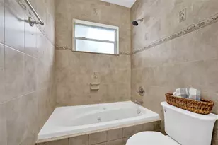 7021 Park St, Hollywood, FL 33024 - Photo 16