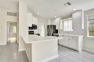 8168 Montserrat Pl, Wellington, FL 33414 - Photo 4