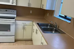 22901 SW 88th Pl, Cutler Bay, FL 33190 - Photo 12