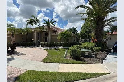 472  Fairmont Ln, Weston, FL 33326 - Photo 2