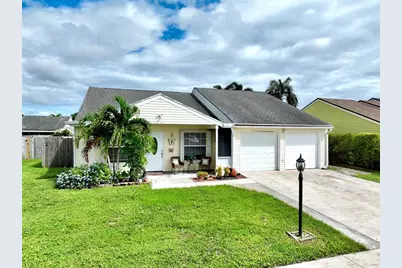 7782  Blairwood Cir N, Lake Worth, FL 33467 - Photo 4