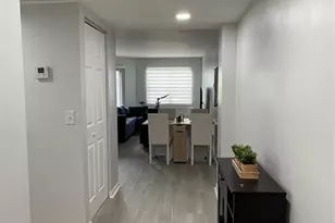 12850 SW 4th Ct, Pembroke Pines, FL 33027 - Photo 10