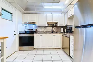 2309 S Cypress Bend Dr, Pompano Beach, FL 33069 - Photo 2