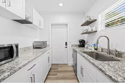 311 SE 3rd Ave, Delray Beach, FL 33483 - Photo 6