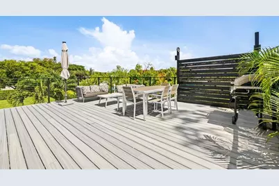 311 SE 3rd Ave, Delray Beach, FL 33483 - Photo 18