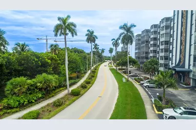 300  Diplomat Pkwy, Unit #309, Hallandale Beach, FL 33009 - Photo 22