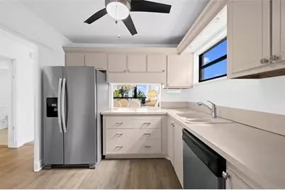 4800  Bayview Dr, Unit #306, Fort Lauderdale, FL 33308 - Photo 1