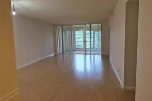 3151 S Palm Aire Dr Unit, Pompano Beach, FL 33069 - Photo 2