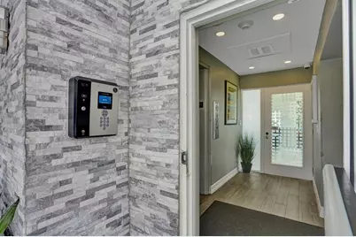 720  Bayshore Dr, Unit #202, Fort Lauderdale, FL 33304 - Photo 18