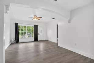 40 NW 68th St, Miami, FL 33150 - Photo 18