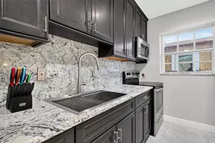 40 NW 68th St, Miami, FL 33150 - Photo 12