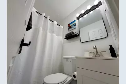 3208  Canal Dr, Unit #2, Pompano Beach, FL 33062 - Photo 12