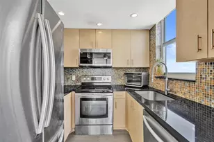 1010 S Ocean Blvd, Pompano Beach, FL 33062 - Photo 14