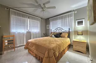 2141 NE 1st Ct, Boynton Beach, FL 33435 - Photo 12