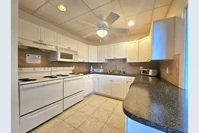 2141 NE 1st Ct, Unit #201, Boynton Beach, FL 33435 - Photo 22