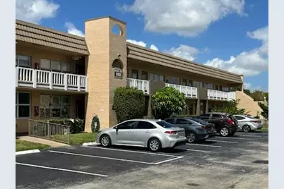 9101  Sunrise Lakes Blvd, Unit #117, Sunrise, FL 33322 - Photo 2