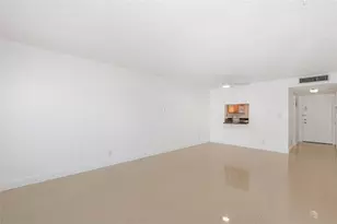 2307 S Cypress Bend Dr, Pompano Beach, FL 33069 - Photo 6